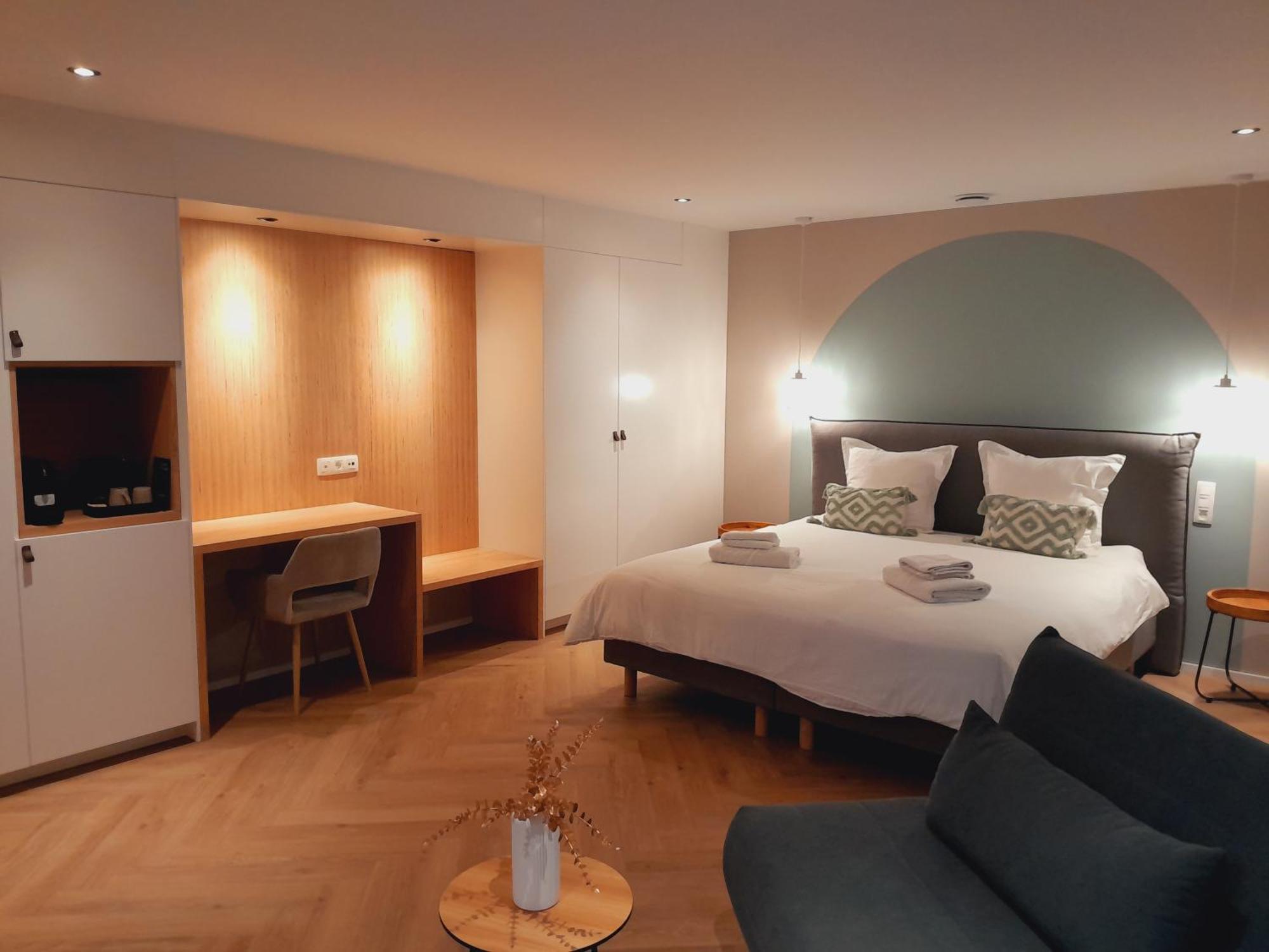 Dionbulles & Dionlodge Guesthouse, Private Wellness Pool In Option Chaumont-Gistoux Exteriör bild