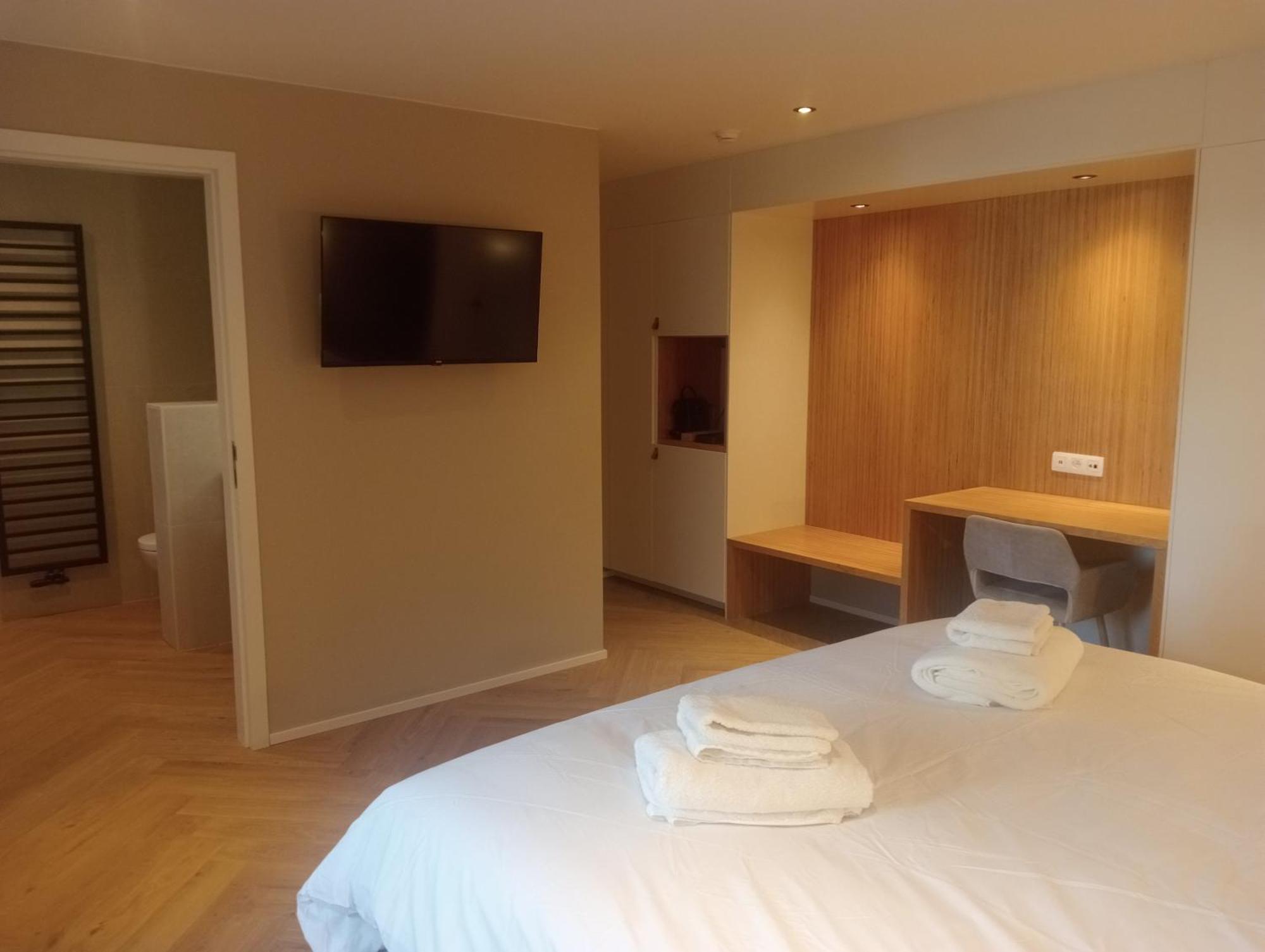 Dionbulles & Dionlodge Guesthouse, Private Wellness Pool In Option Chaumont-Gistoux Exteriör bild